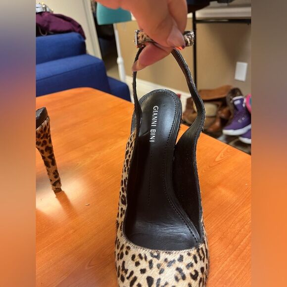 Gianni Bini Pumps Renatay Leopard Calf Hair Studded Ankle Strap Heels Size 8.5M - Picture 11 of 11